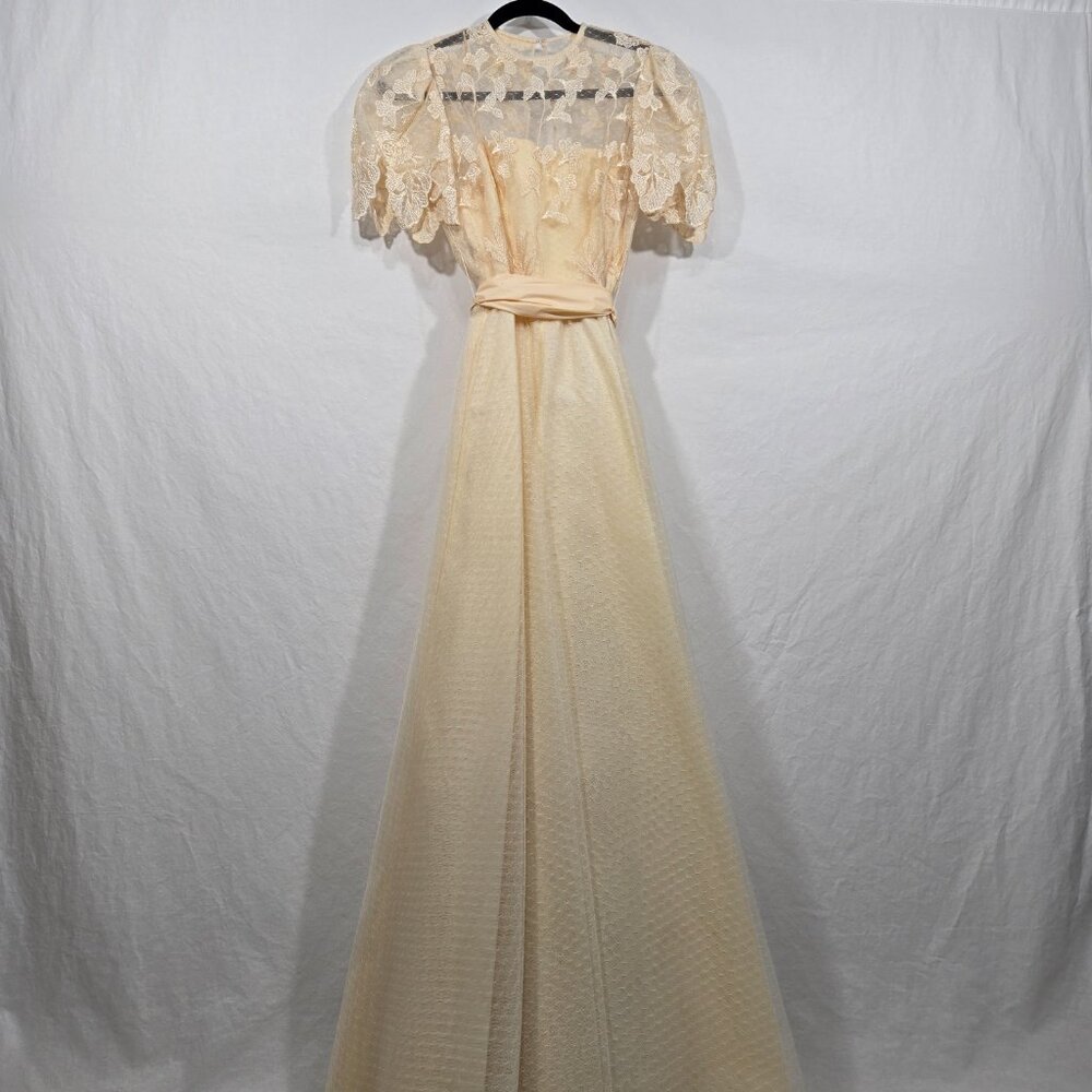 Vintage ILGWU UNION MADE Fairy Modern Edwardian CREAM Wedding Gown Dress Size 4. - Picture 1 of 17
